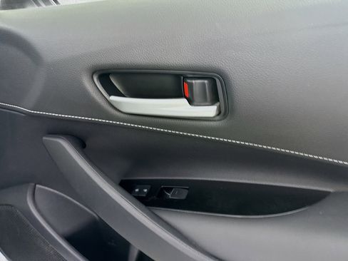 Used 2021 Toyota Corolla SE image 31