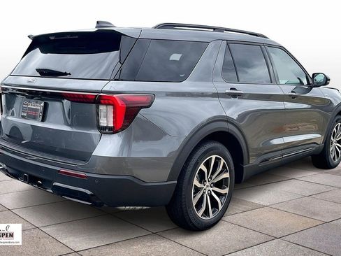 New 2026 Ford Explorer ST-Line image 18