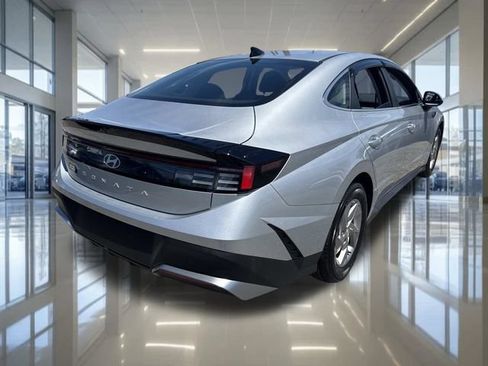 Certified 2025 Hyundai Sonata SE FWD image 7