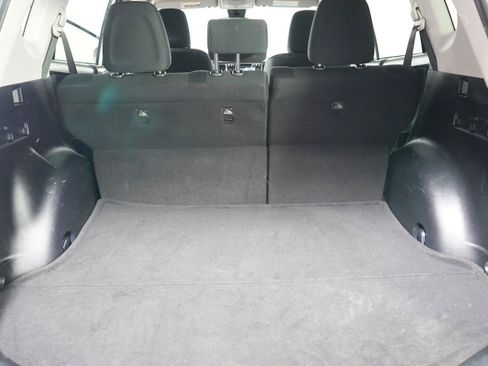 Used 2017 Toyota RAV4 LE FWD image 20