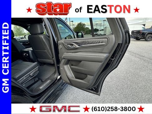Used 2023 GMC Yukon Denali image 13