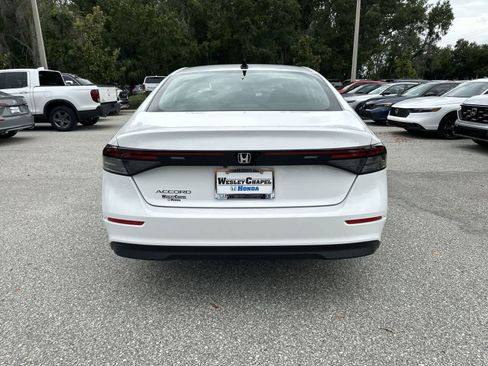 Used 2025 Honda Accord SE image 5
