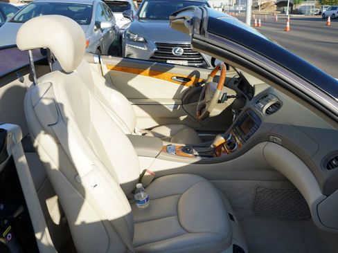 Used 2008 Mercedes-Benz SL 550 image 17
