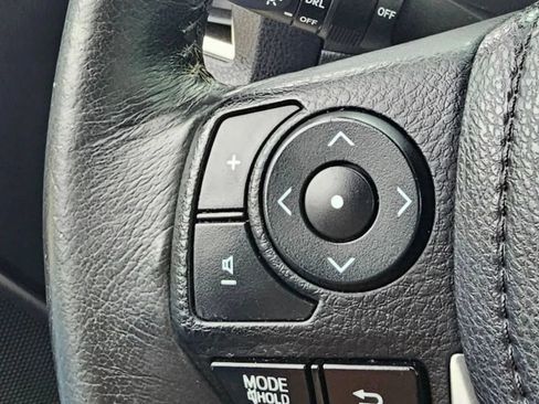 Used 2015 Toyota Corolla S FWD image 25