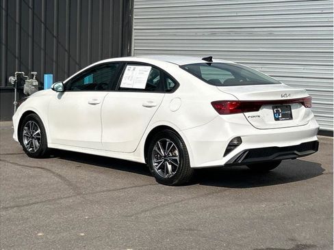 Used 2023 Kia Forte LXS image 8