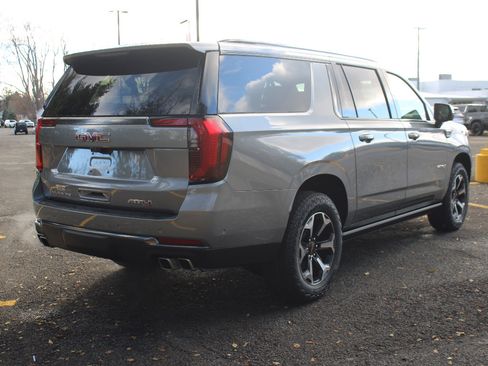 New 2025 GMC Yukon XL AT4 w/ AT4 Premium Plus Package image 9