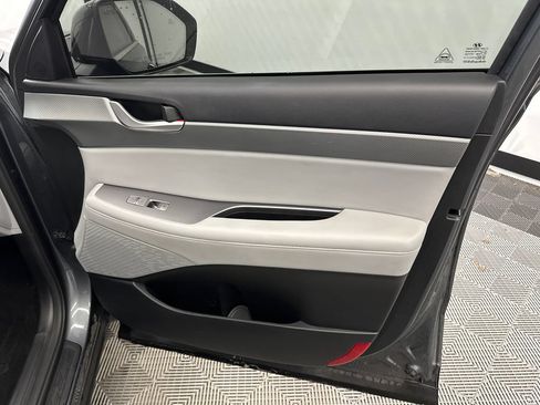 Used 2025 Hyundai Palisade SEL FWD image 16