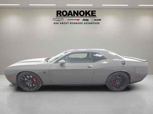 Used 2023 Dodge Challenger SRT Hellcat w/ Driver Convenience Group image 7