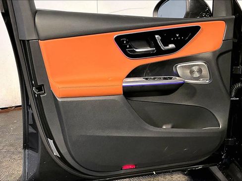 New 2026 Mercedes-Benz GLC 300 4MATIC image 11