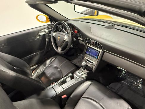 Used 2006 Porsche 911 Carrera RWD image 45