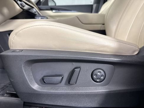 Used 2022 INFINITI QX60 Sensory w/ Cargo Package image 23