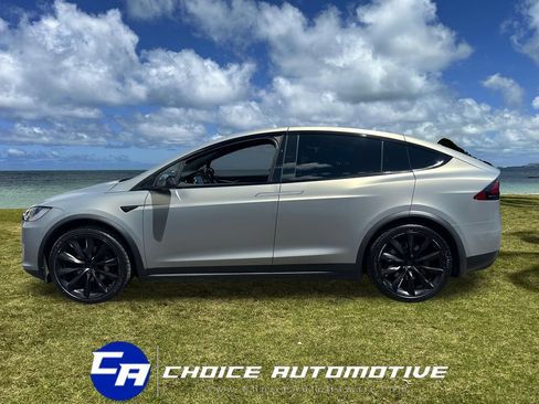 Used 2017 Tesla Model X 100D AWD/4WD image 3