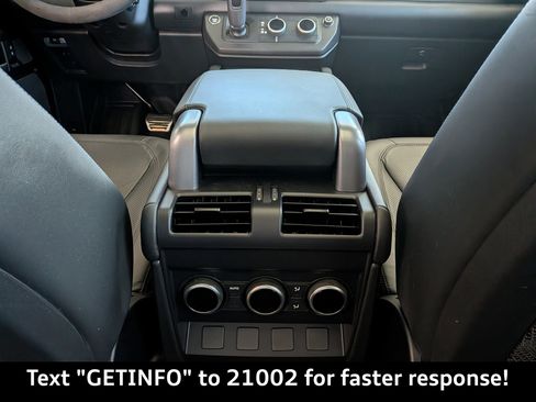 Used 2023 Land Rover Defender 110 V8 image 17