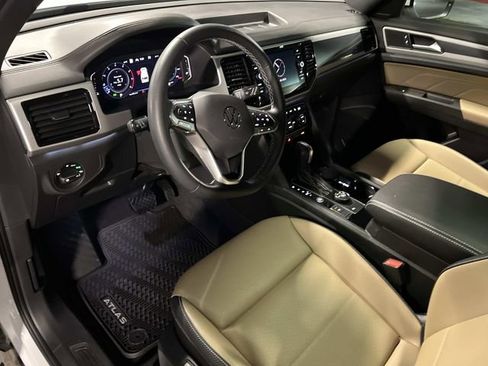 Certified 2023 Volkswagen Atlas Cross Sport SEL image 12