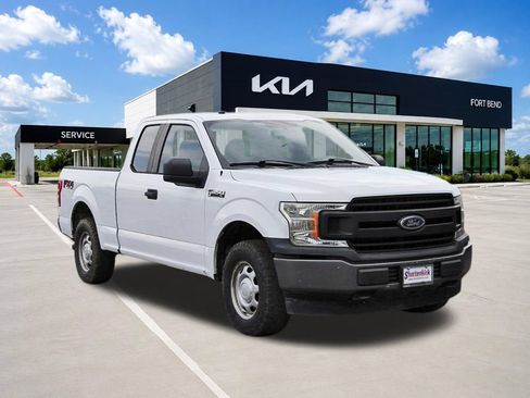 Used 2018 Ford F150 XL w/ Equipment Group 101A Mid AWD/4WD image 3