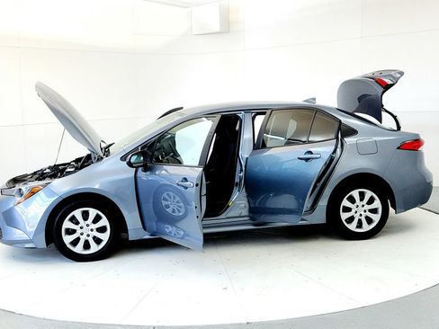 Certified 2023 Toyota Corolla LE FWD image 10