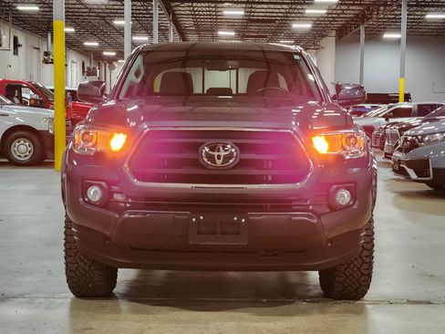 Used 2022 Toyota Tacoma SR5 image 3