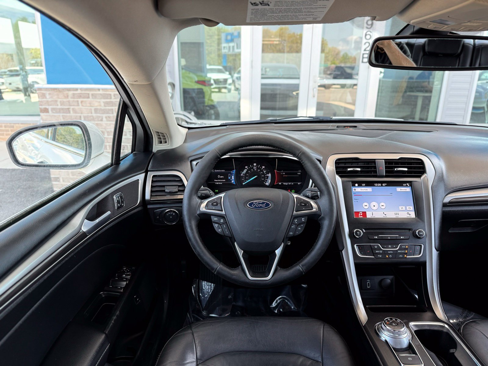 Used 2018 Ford Fusion SE w/ Equipment Group 602A FWD image 26