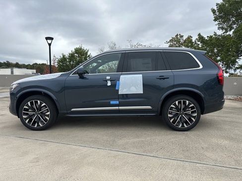 New 2026 Volvo XC90 B6 Plus w/ Protection Package Premier image 4