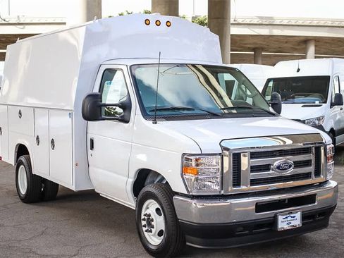 New 2025 Ford E-350 and Econoline 350 Super Duty w/ Power Equipment Group image 3