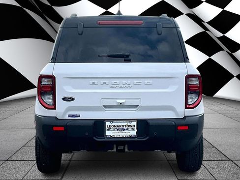 Used 2025 Ford Bronco Sport Badlands w/ Badlands Tech Package AWD/4WD image 4