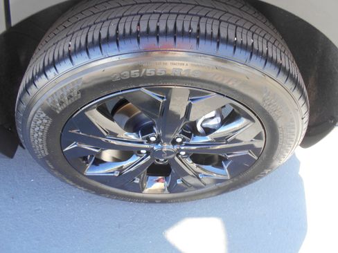 Used 2025 Kia Sportage X-Line w/ Premium Package image 12