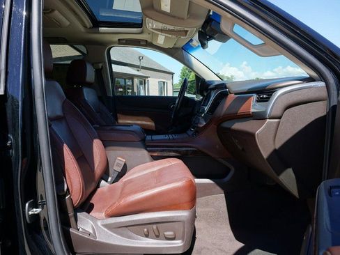 Used 2019 Chevrolet Tahoe Premier AWD/4WD image 33