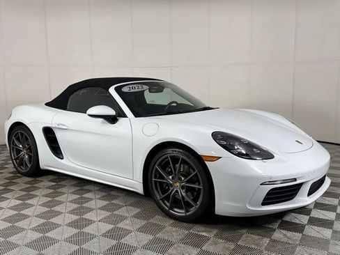Used 2022 Porsche 718 Boxster RWD image 12