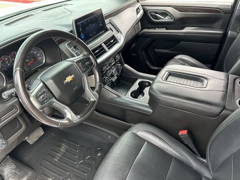 Used 2021 Chevrolet Suburban LT RWD image 19