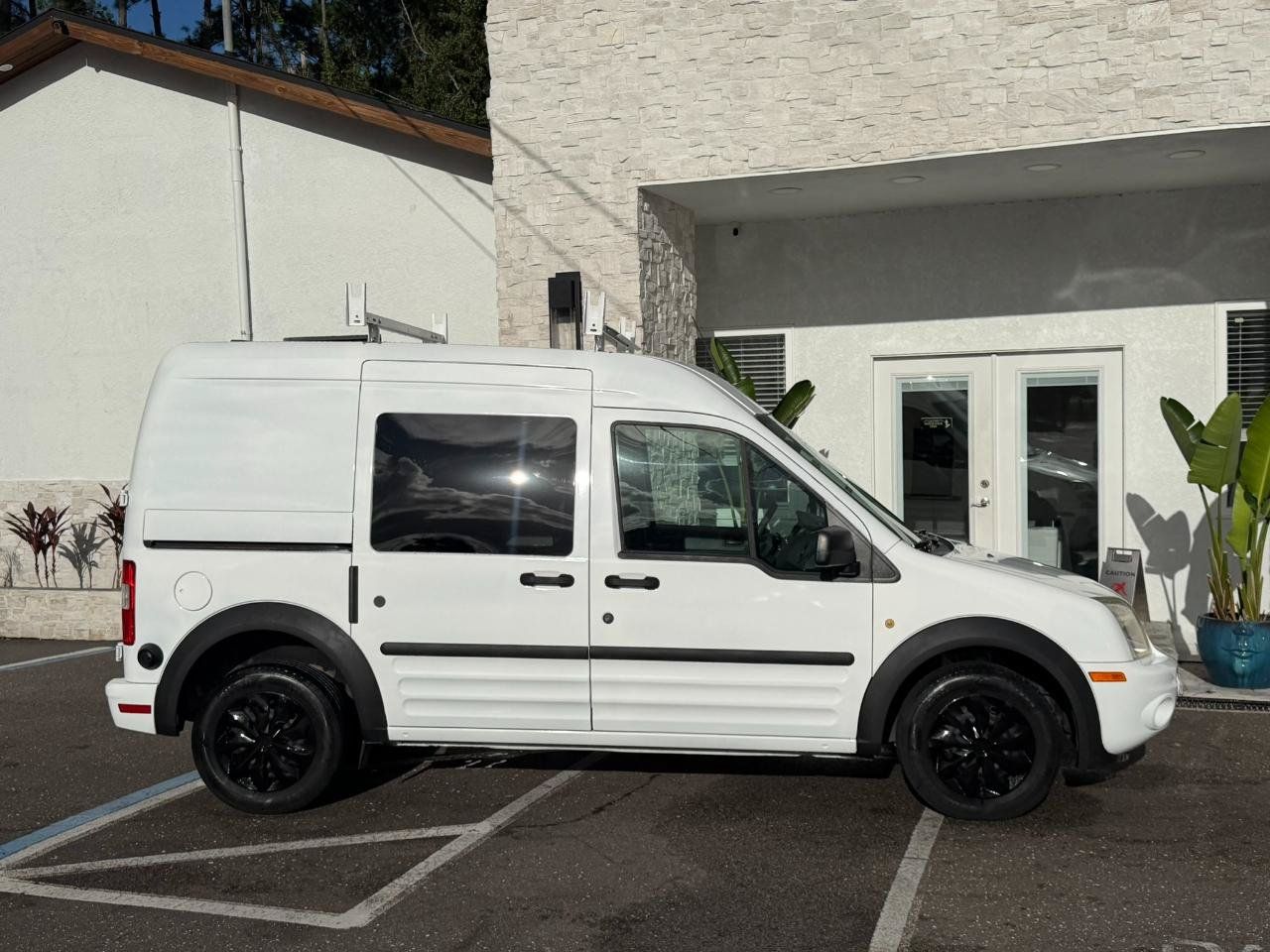 Used 2013 Ford Transit Connect XLT FWD image 16