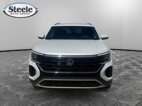 Used 2026 Volkswagen Atlas Cross Sport SE FWD image 8
