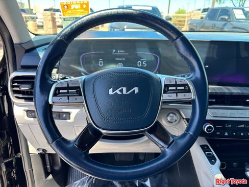 Used 2024 Kia Telluride EX w/ EX Captain's Chair Package AWD/4WD image 20