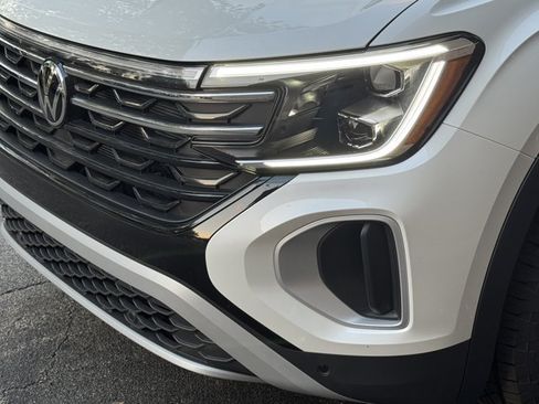 New 2026 Volkswagen Atlas Peak Edition AWD/4WD image 34