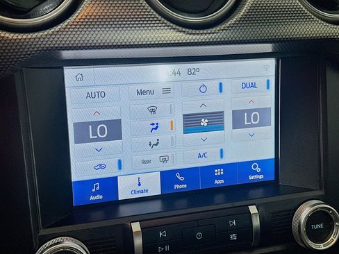 Used 2020 Ford Mustang Coupe w/ Equipment Group 101A RWD image 23