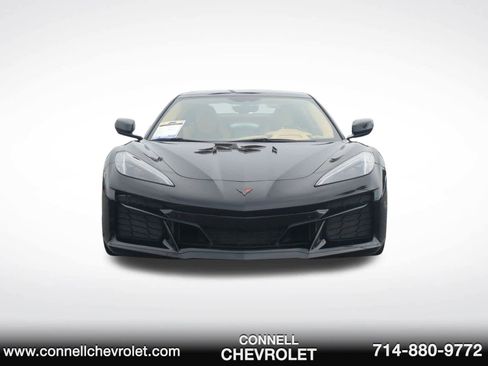 Used 2023 Chevrolet Corvette Z06 image 2