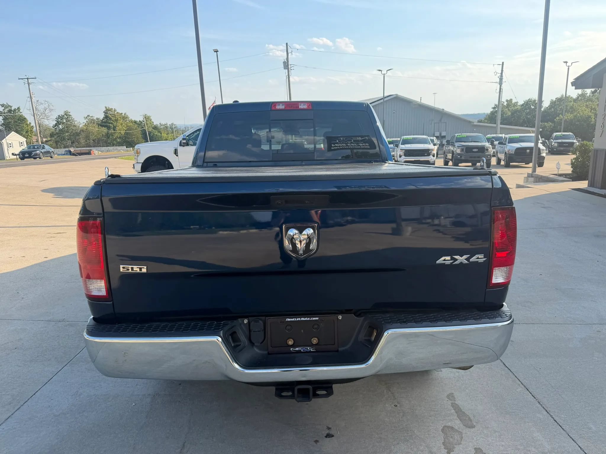 Used 2020 RAM 1500 Classic SLT AWD/4WD image 8