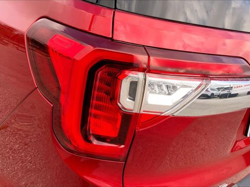 Used 2021 GMC Acadia SLE image 27