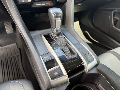Used 2021 Honda Civic EX image 9
