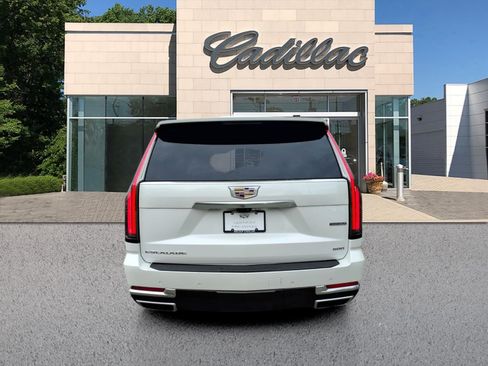 Certified 2025 Cadillac Escalade Premium Luxury w/ Touring Package AWD/4WD image 4