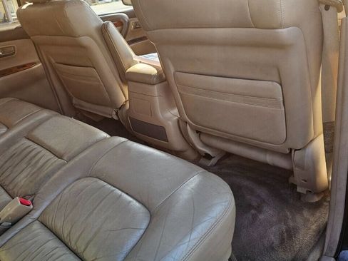 Used 2000 Lexus LX 470 4WD image 32