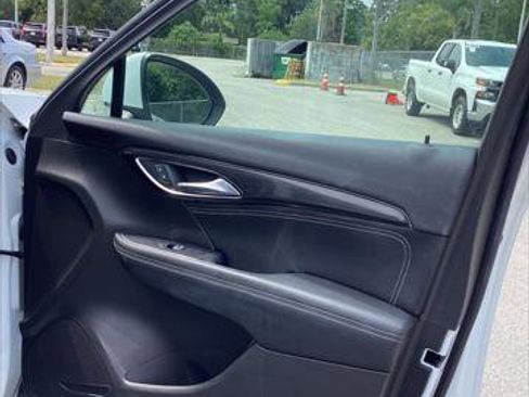Used 2022 Buick Envision Preferred FWD image 35