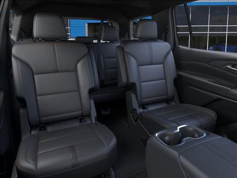 New 2026 Chevrolet Traverse High Country w/ LPO, Floor Liner Package FWD image 17