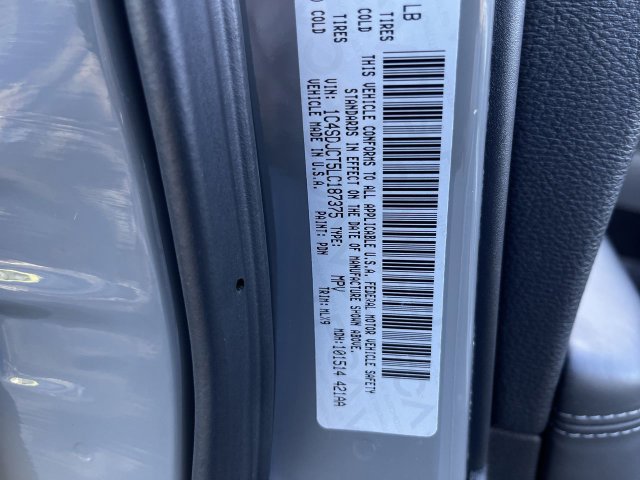 Used 2020 Dodge Durango R/T w/ Blacktop Package AWD/4WD image 35