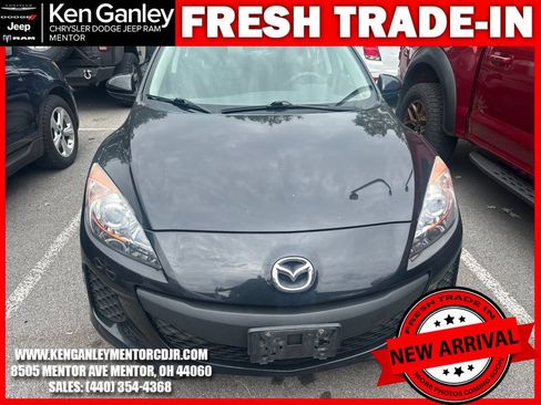 Used 2012 MAZDA MAZDA3 i Touring FWD image 2