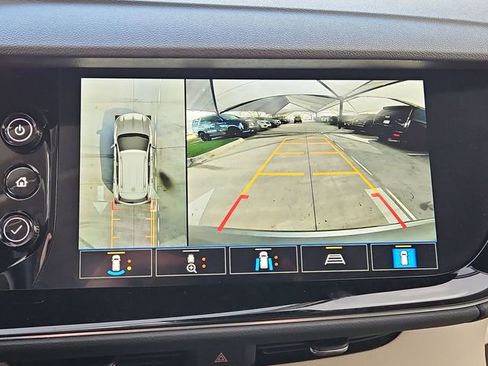 Used 2023 Buick Envision Avenir image 12