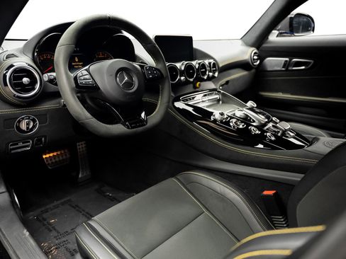 Used 2019 Mercedes-Benz AMG GT R image 44