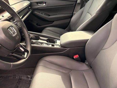 Used 2024 Honda Accord Sport image 17