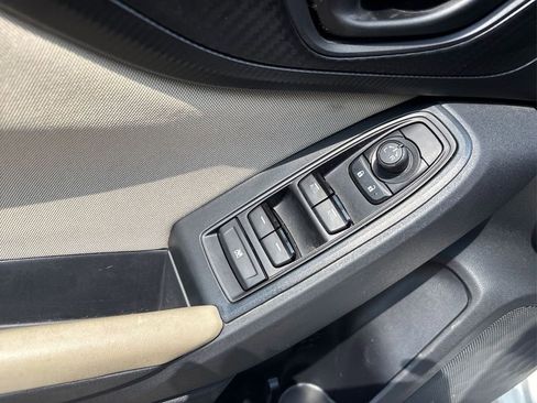 Used 2022 Subaru Impreza 2.0i Premium image 32