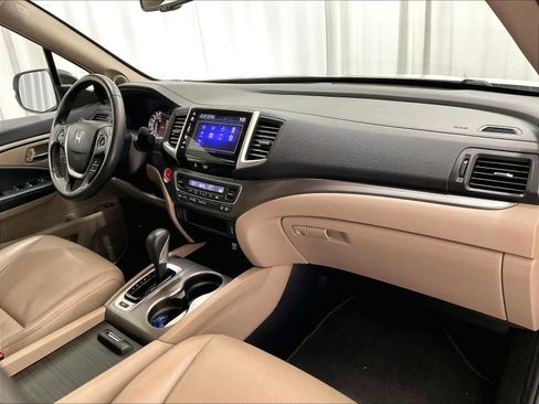 Used 2019 Honda Ridgeline RTL-T image 14