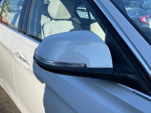 Used 2017 BMW 330e image 74